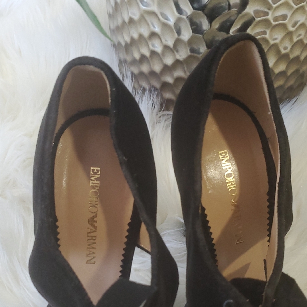 Emporio Armani Velvet Black Heels with Ribbon Tie Detail and Rounded Toe Sz 40 - Picture 3 of 11